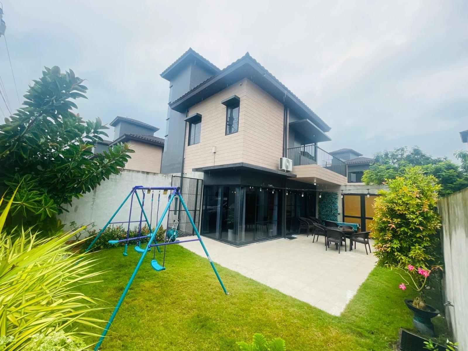 Seafront Residences Vacation Getaway Сан-Хуан Экстерьер фото